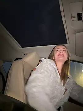 Snapshot of EvieEvans chatting on December 29, 2024, 3:56 pm EvieEvans online show from December 29, 2024, 3:56 pm