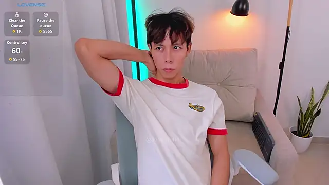 kim lian21 online show from September 21, 2025, 1:05 pm