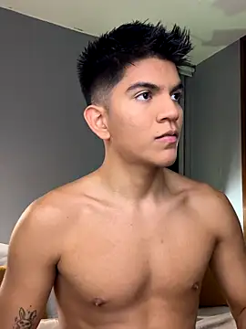 santiago 01 online show from November 11, 2025, 11:53 pm