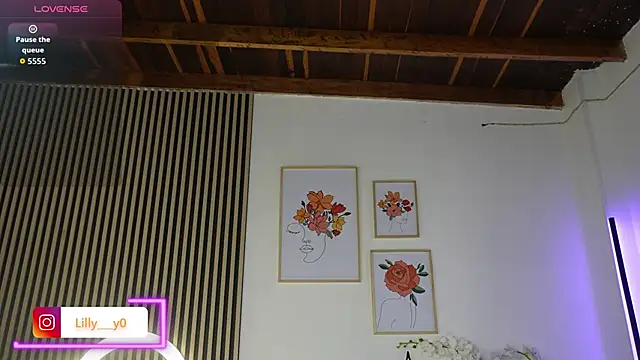 LillyDolls23 online show from November 16, 2025, 12:43 pm