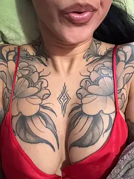 Nadiasexy online show from March 6, 2026, 2:56 pm