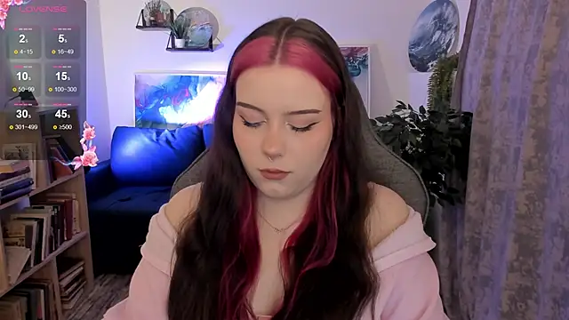 CoralineKeyns online show from April 7, 2026, 5:42 am