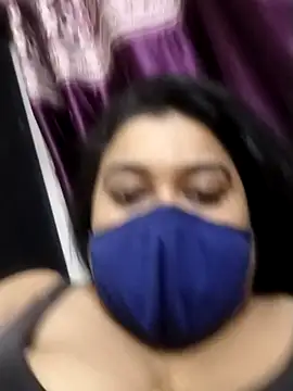 indianlisa5 online show from November 19, 2025, 9:37 pm