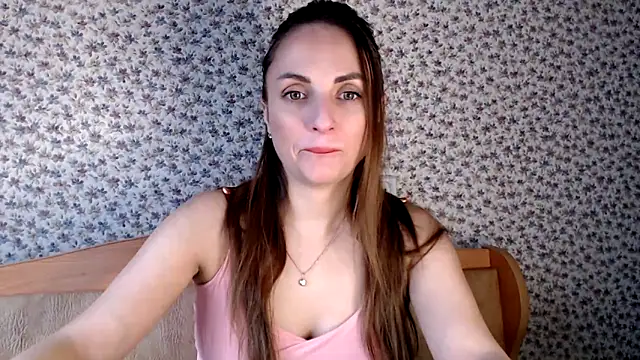 Tinadream20 online show from November 25, 2025, 9:53 am