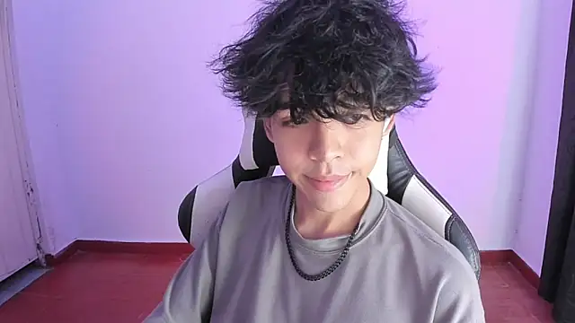 Snapshot of Alan26_ chatting on February 13, 2025, 3:50 am Alan26 online show from February 13, 2025, 3:50 am