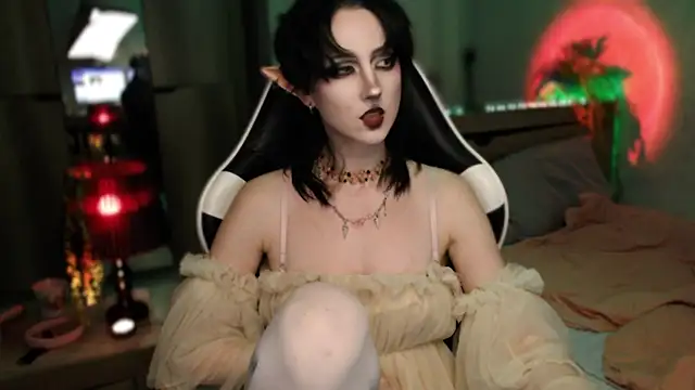 Snapshot of Rory_Pink chatting on June 17, 2026, 5:56 pm Rory Pink online show from June 17, 2026, 5:56 pm