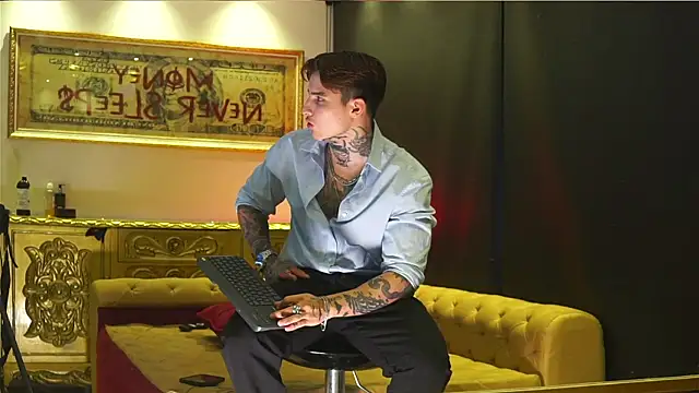 Snapshot of dantecoppolaa_ chatting on June 30, 2026, 12:21 am dantecoppolaa online show from June 30, 2026, 12:21 am