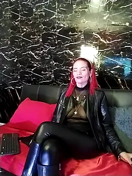 Snapshot of Julieta_Wall_ chatting on September 19, 2025, 11:25 am Julieta Wall online show from September 19, 2025, 11:25 am