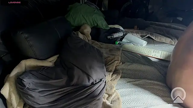 ericeric507 online show from October 29, 2025, 5:12 pm