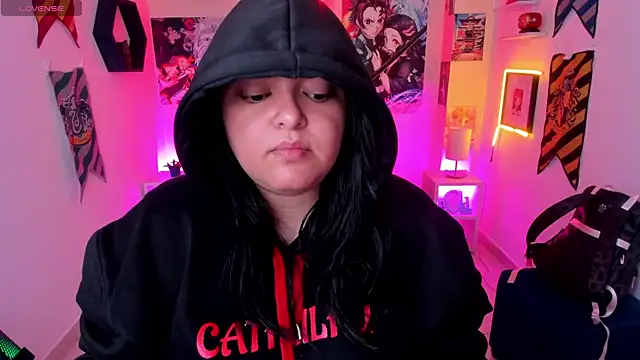 Luise Meyrink online show from February 13, 2025, 2:45 am