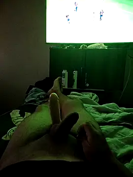 Snapshot of BolitaUwU chatting on October 1, 2025, 7:40 pm BolitaUwU online show from October 1, 2025, 7:40 pm