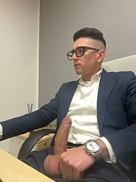 Snapshot of masterboss_ chatting on February 17, 2025, 12:49 pm masterboss  online show from February 17, 2025, 12:49 pm