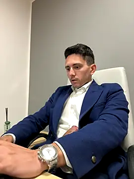 Snapshot of masterboss_ chatting on November 11, 2025, 1:28 pm masterboss online show from November 11, 2025, 1:28 pm