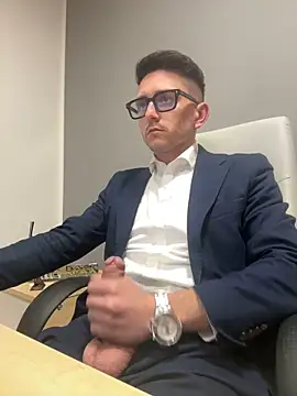 Snapshot of masterboss_ chatting on March 12, 2025, 7:58 pm masterboss  online show from March 12, 2025, 7:58 pm