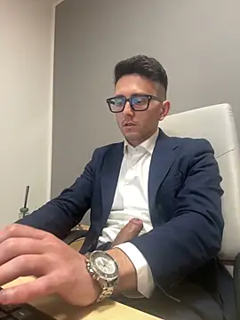 Snapshot of masterboss_ chatting on March 13, 2025, 12:56 pm masterboss  online show from March 13, 2025, 12:56 pm