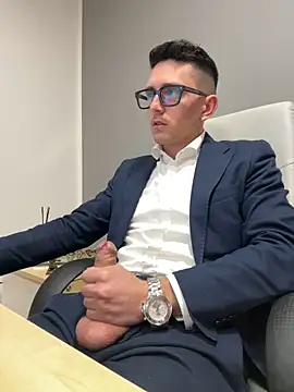 Snapshot of masterboss_ chatting on February 3, 2025, 12:36 pm masterboss  online show from February 3, 2025, 12:36 pm