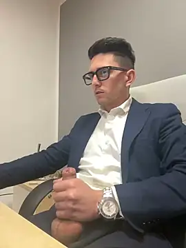 Snapshot of masterboss_ chatting on February 28, 2025, 12:42 pm masterboss  online show from February 28, 2025, 12:42 pm