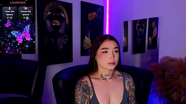  brenna hanson online show from November 29, 2025, 7:03 pm