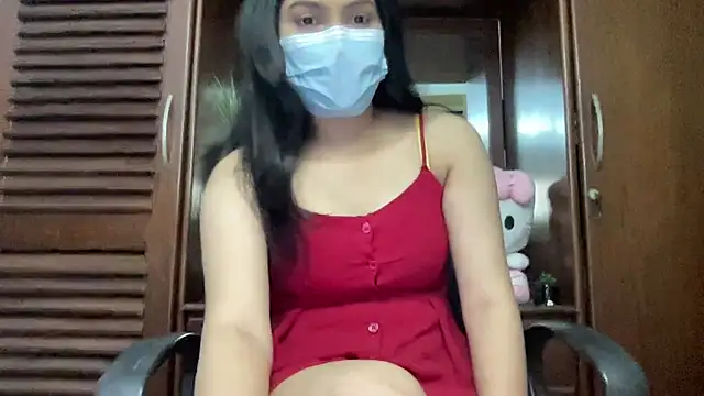 Snapshot of Princess_Lily chatting on November 7, 2025, 2:10 pm Princess Lily online show from November 7, 2025, 2:10 pm