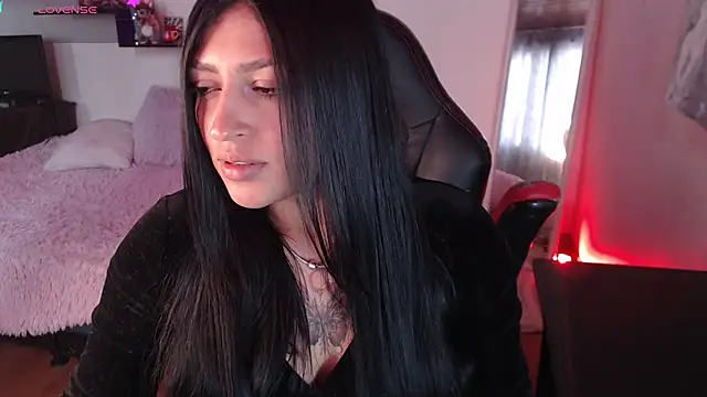 Snapshot of MissDennise chatting on September 25, 2025, 7:42 pm MissDennise online show from September 25, 2025, 7:42 pm