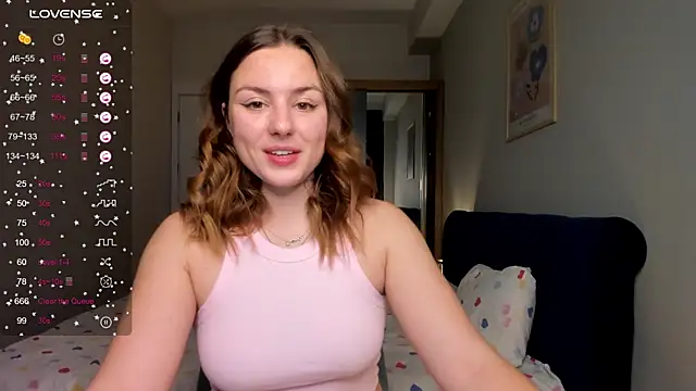 ThreeshaWhite online show from February 24, 2025, 3:53 pm