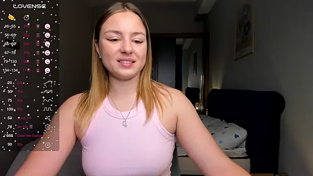 ThreeshaWhite online show from March 23, 2025, 4:49 am