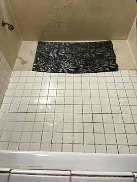 cococobanna online show from September 28, 2025, 1:29 pm