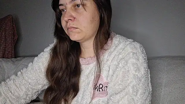 Snapshot of Cyndee_Winter chatting on October 27, 2025, 6:42 pm Cyndee Winter online show from October 27, 2025, 6:42 pm