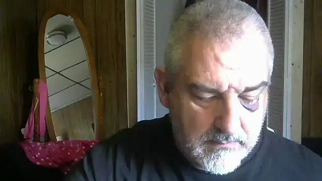 fire193 online show from December 17, 2025, 7:41 pm