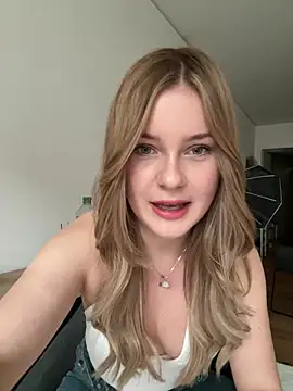 MaribelRiver online show from February 3, 2026, 1:38 pm