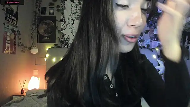 Anisawithlove online show from March 8, 2025, 11:28 pm