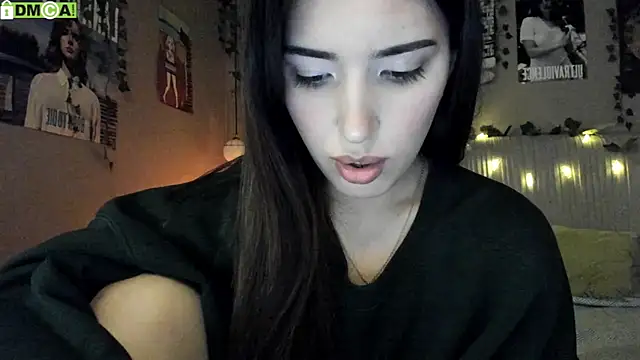 Anisawithlove online show from October 21, 2025, 8:25 am