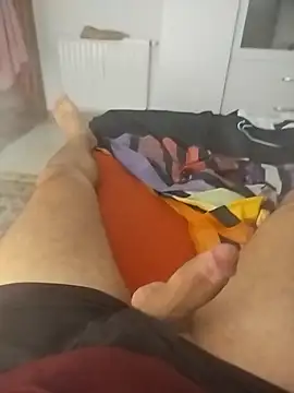 Snapshot of biiigbosss88 chatting on October 17, 2025, 8:43 pm biiigbosss88 online show from October 17, 2025, 8:43 pm