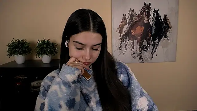 Snapshot of Lili_magic chatting on February 28, 2026, 3:33 pm Lili magic online show from February 28, 2026, 3:33 pm