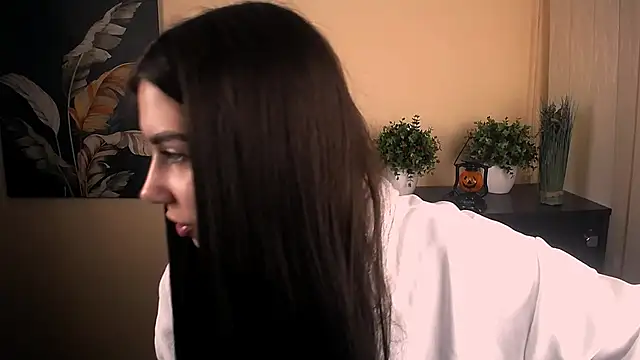 Snapshot of Lili_magic chatting on October 29, 2025, 8:57 am Lili magic online show from October 29, 2025, 8:57 am