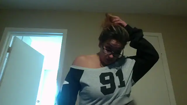 bella8769 online show from February 25, 2026, 7:25 pm