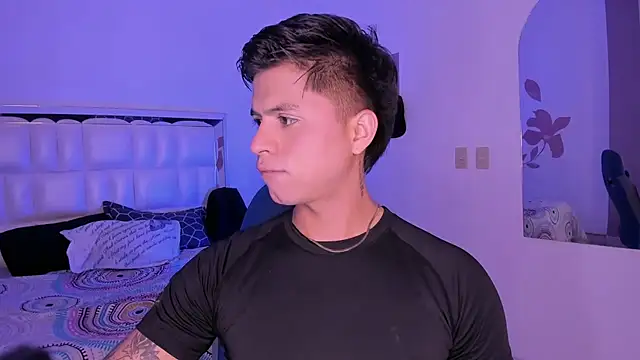 Niicky1  online show from February 27, 2025, 8:42 pm