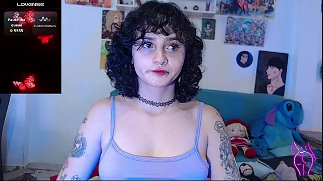 Snapshot of kitty22_ chatting on November 12, 2025, 12:53 pm kitty22 online show from November 12, 2025, 12:53 pm