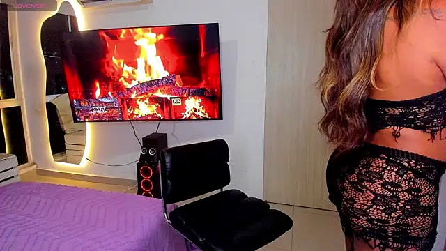 AbrilStivenson  online show from November 28, 2025, 1:28 am