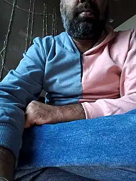 lund lol online show from December 23, 2025, 5:40 am