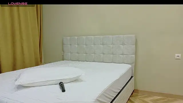 Linajill online show from February 1, 2026, 3:27 am