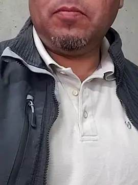 Snapshot of Manolete007x chatting on March 23, 2026, 5:02 pm Manolete007x online show from March 23, 2026, 5:02 pm