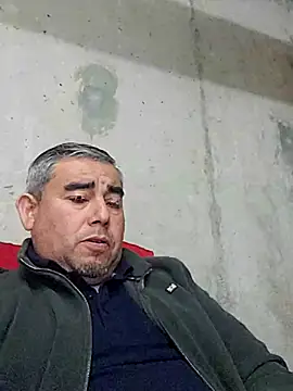 Snapshot of Manolete007x chatting on April 14, 2026, 5:51 pm Manolete007x online show from April 14, 2026, 5:51 pm