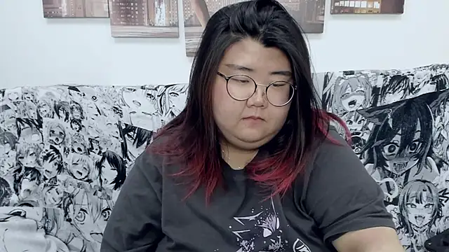 Snapshot of Nadine_asian chatting on December 29, 2024, 11:07 am Nadine asian online show from December 29, 2024, 11:07 am