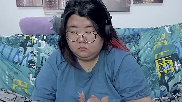 Snapshot of Nadine_asian chatting on January 11, 2025, 2:20 am Nadine asian online show from January 11, 2025, 2:20 am