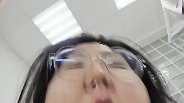 Snapshot of Nadine_asian chatting on November 6, 2025, 2:59 am Nadine asian online show from November 6, 2025, 2:59 am