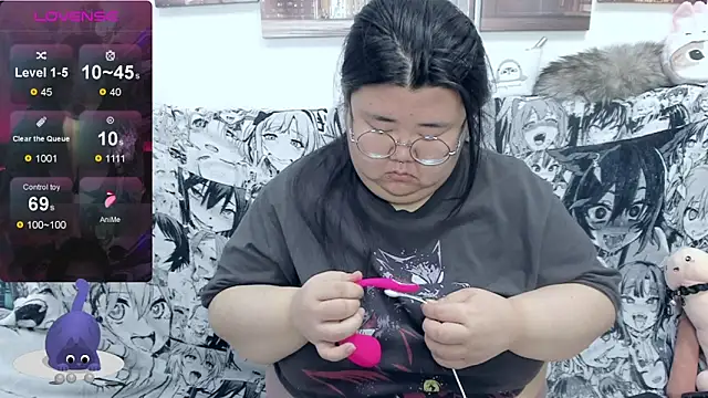 Snapshot of Nadine_asian chatting on October 2, 2025, 2:26 am Nadine asian online show from October 2, 2025, 2:26 am