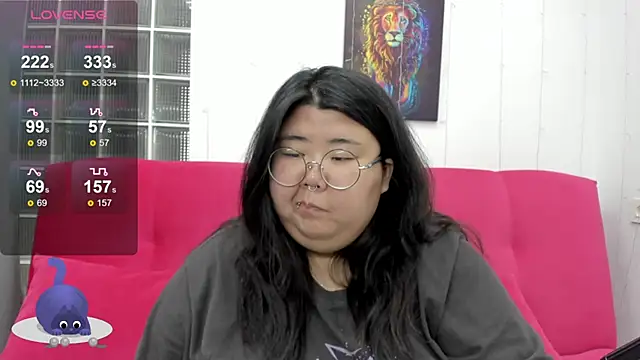 Snapshot of Nadine_asian chatting on October 26, 2025, 8:15 am Nadine asian online show from October 26, 2025, 8:15 am