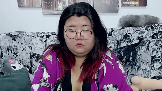 Snapshot of Nadine_asian chatting on December 20, 2024, 11:43 am Nadine asian online show from December 20, 2024, 11:43 am