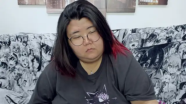 Snapshot of Nadine_asian chatting on December 28, 2024, 6:28 am Nadine asian online show from December 28, 2024, 6:28 am